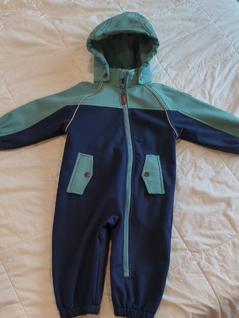 Kuling Mint Green and Navy Softshell Fleece-Lined Suit - New